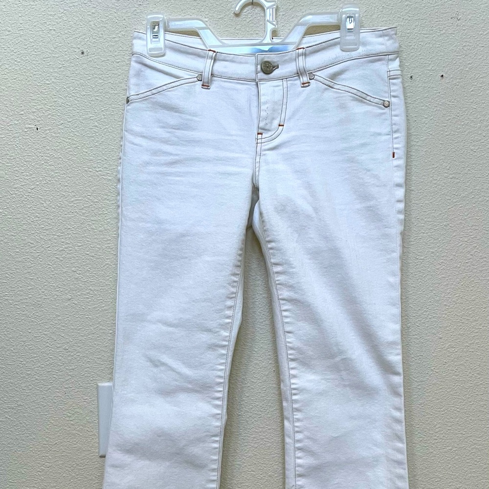 Beautiful White/Beige boot leg/cut